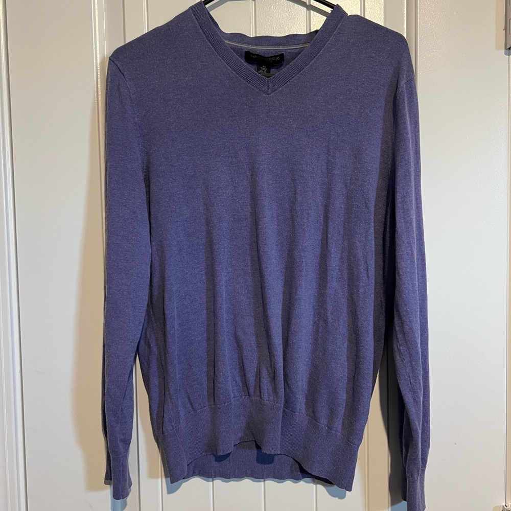 Banana Republic Luxury Blend Men's Lavender V-Neck Sweater